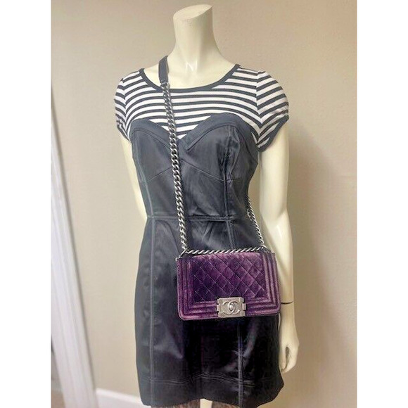 CHANEL LE BOY Purple Silver Chain Small Velvet Lambskin Shoulder Bag Crossbody - Picture 4 of 16